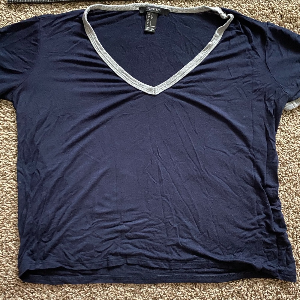 Forever 21 super soft comfy crop tee